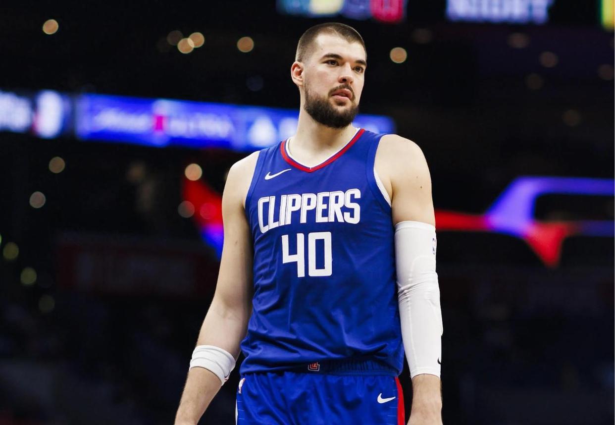 乐鱼体育-快船击败尼克斯，取得连胜