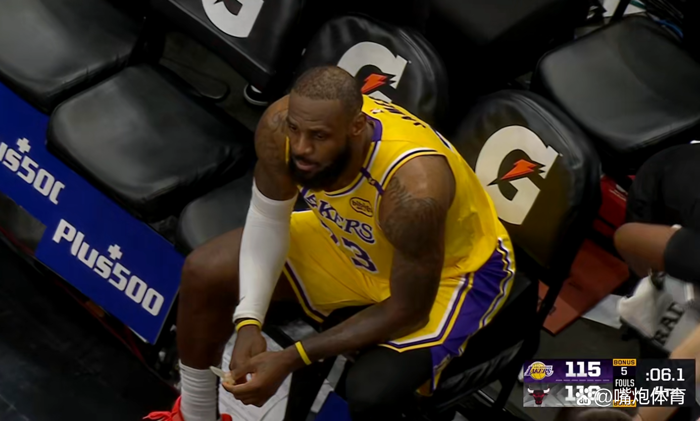 乐鱼官方网站-湖人主场击败掘金，逆转取胜