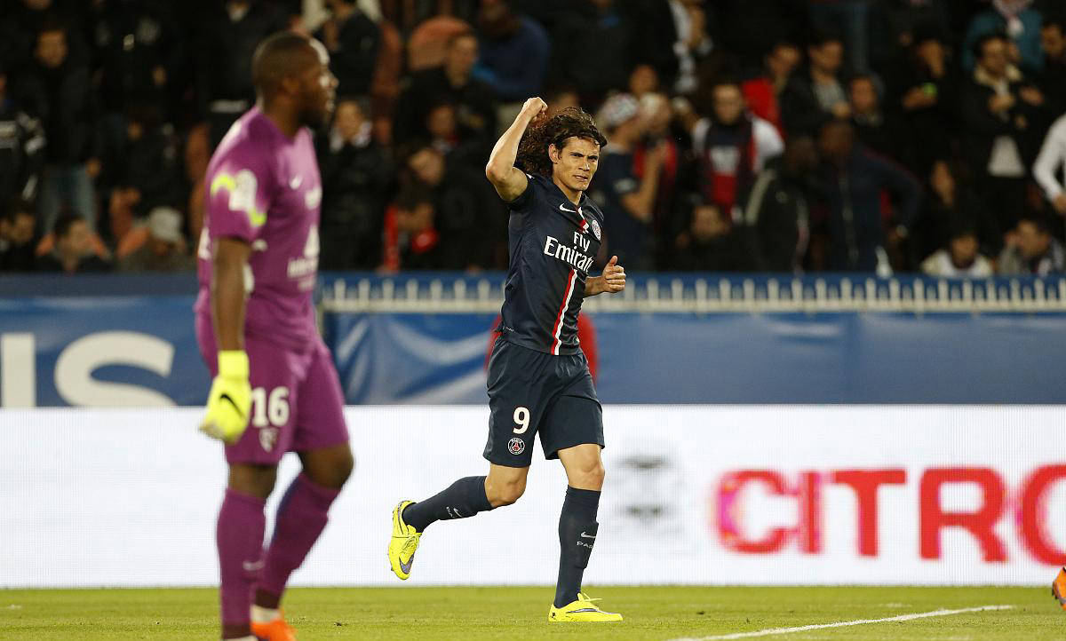 乐鱼vip注册-朗斯客场不敌尼斯，失去连胜纪录